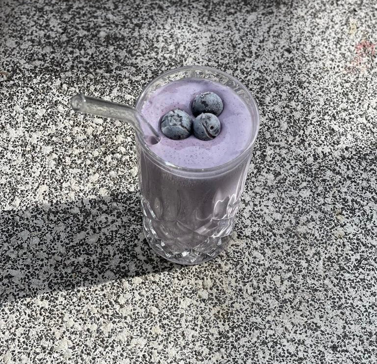 BLUEBERRY PROTEIN SHAKE
